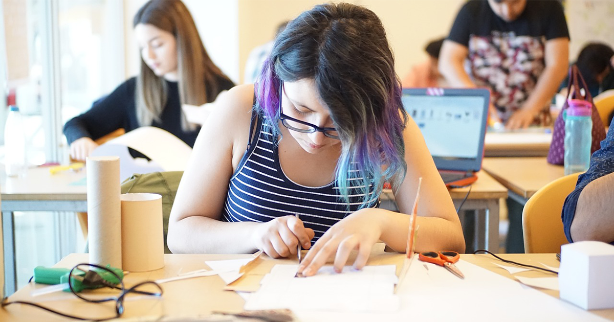 Create Classic Hand-Bound Books at Home: DIY Bookbinding Guide