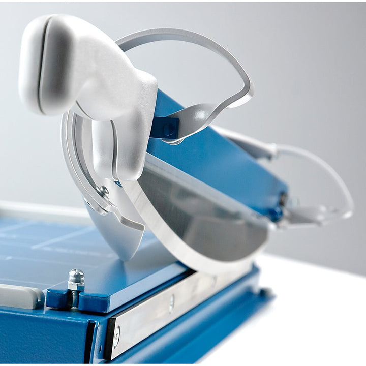 Dahle 561 Premium 14 Inch Heavy Duty Guillotine Cutter