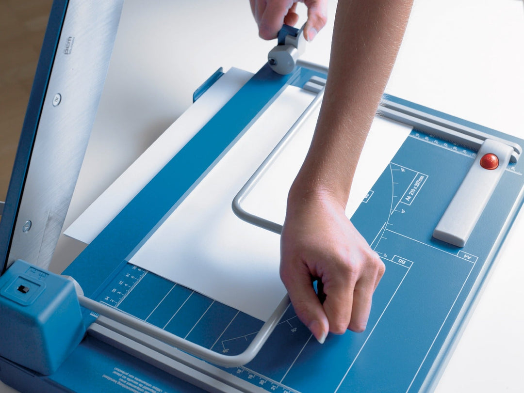 Dahle 564 Premium 14.5 Inch Guillotine Cutter With Laser