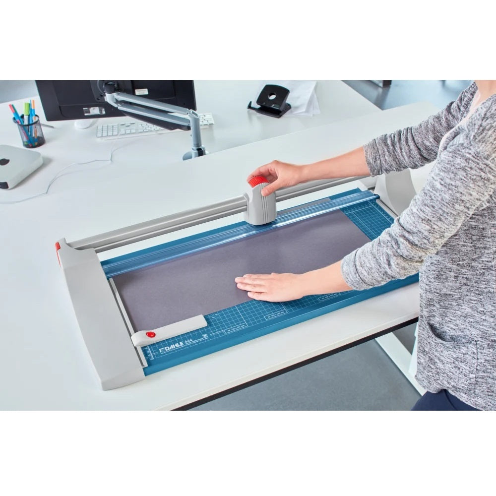 Dahle Model 444 Premium Rolling Trimmer - 26 3/8 Inch