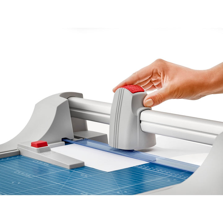 Dahle Model 446 Premium Rolling Trimmer - 36 1/4 Inch