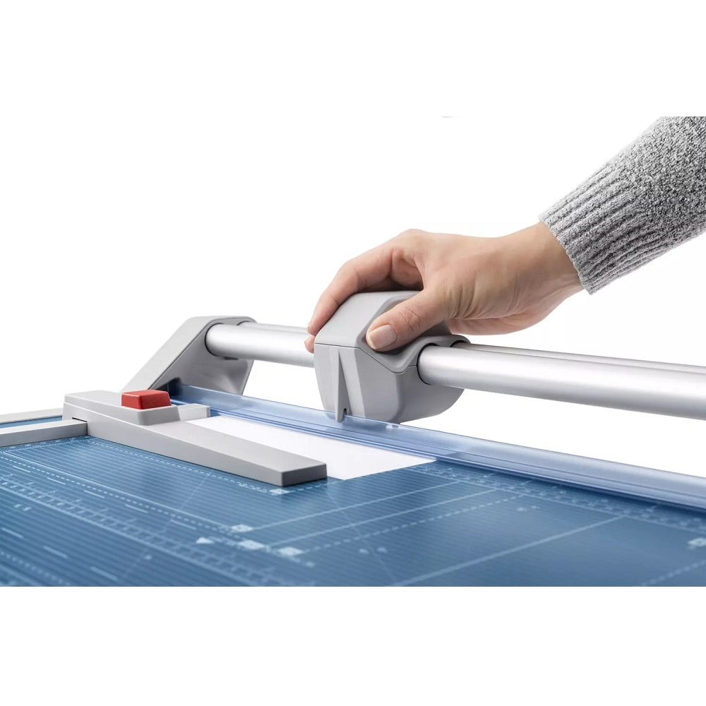 Dahle Model 552 Professional Rolling Trimmer - 20 1/8 Inch