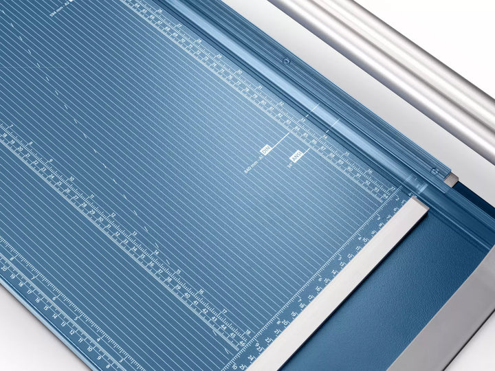 Dahle Model 556 Professional 37-1/2 Inch Rolling Trimmer - Gen 3