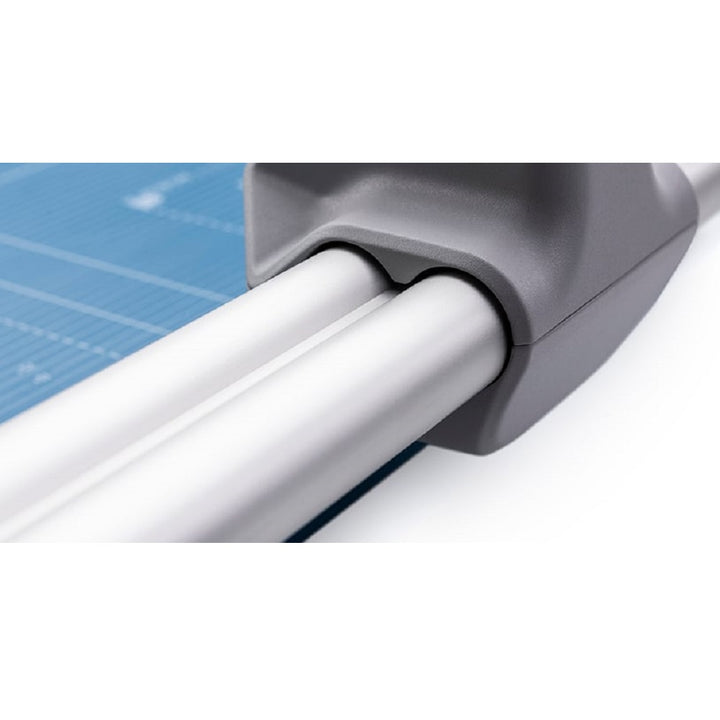 Dahle Model 558 Professional 51 Inch Rolling Trimmer
