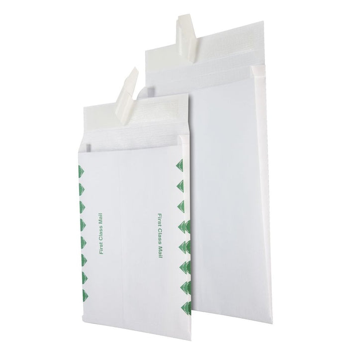 Quality Park® 10" x 13" x 1.5" Ship-Lite First Class Mail Expansion Catalog Envelopes - 100/Box