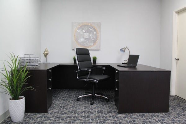 Boss Comfy Executive Chair with Chrome Finish - B9471-BK