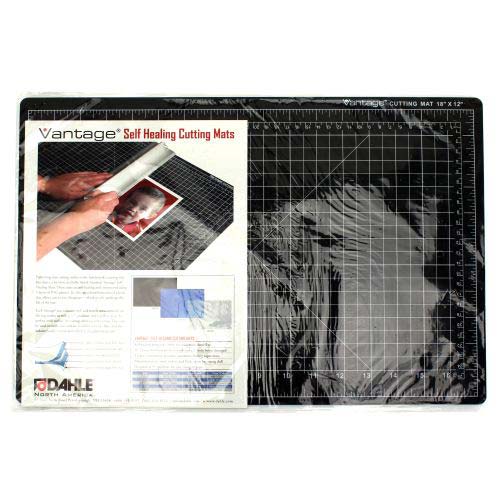 Dahle 12" x 18" Vantage Black Self-Healing Cutting Mat - 10671