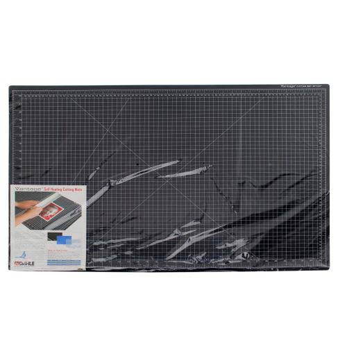 Dahle 24" x 36" Vantage Black Self-Healing Cutting Mat - 10673