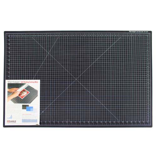 Dahle 24" x 36" Vantage Black Self-Healing Cutting Mat - 10673
