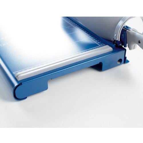 Dahle 565 Premium 15.5 Inch Heavy Duty Guillotine Cutter