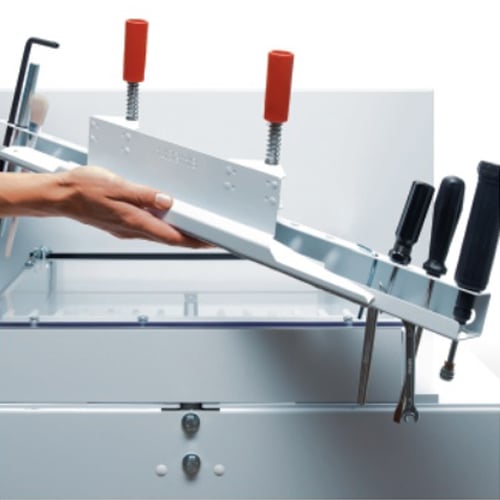 Triumph 5560 21-5/8" Programmable Hydraulic Paper Cutter with VRCut Software - CU0493V