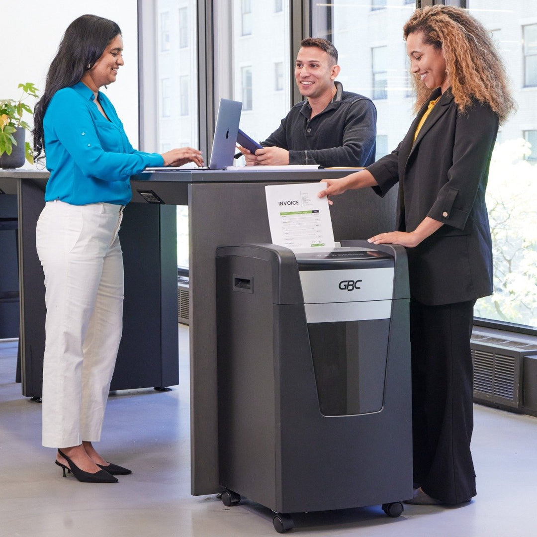 GBC X22-23 Momentum 22-Sheet Level P-4 Micro-Cut Shredder - WSM177004